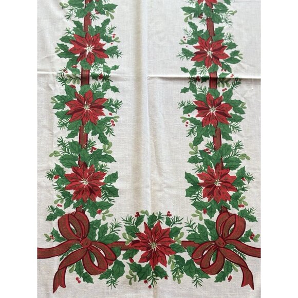 Vintage Christmas Tablecloth Christmas Poinsettia Approximate Size 82x59 Large - Picture 3 of 15